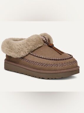 UGG Tasman Alpine Slipper in Hickory - Women’s 8